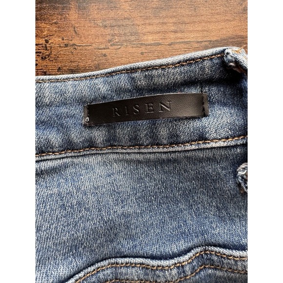 Risen Straight Leg Denim Jeans High Rise Distressed Women's Size 1x 16 Stretchy - Picture 6 of 7
